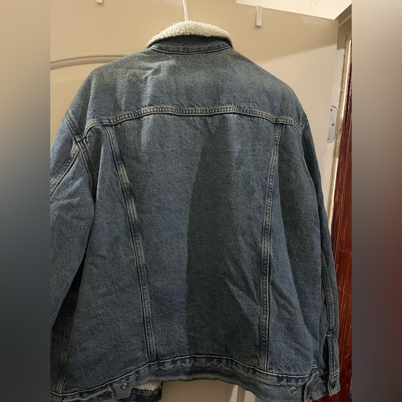 Levi’s Ex-Boyfriend Sherpa jacket - Picture 2 of 5